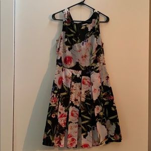 Women’s dress